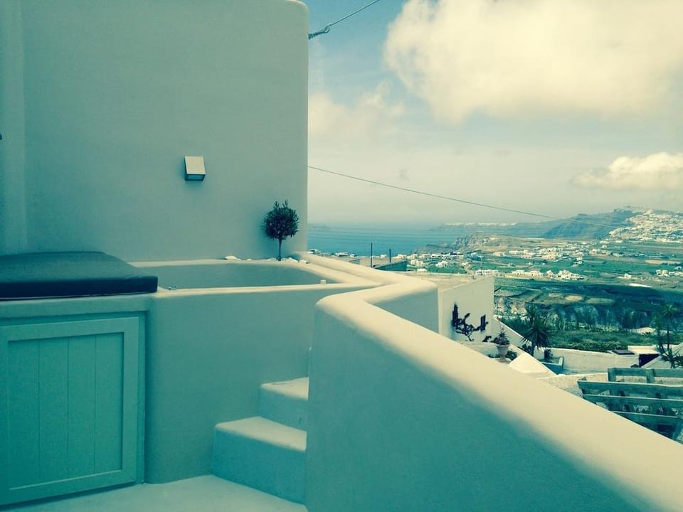 Pyrgos Terrace House Hotel in Santorini