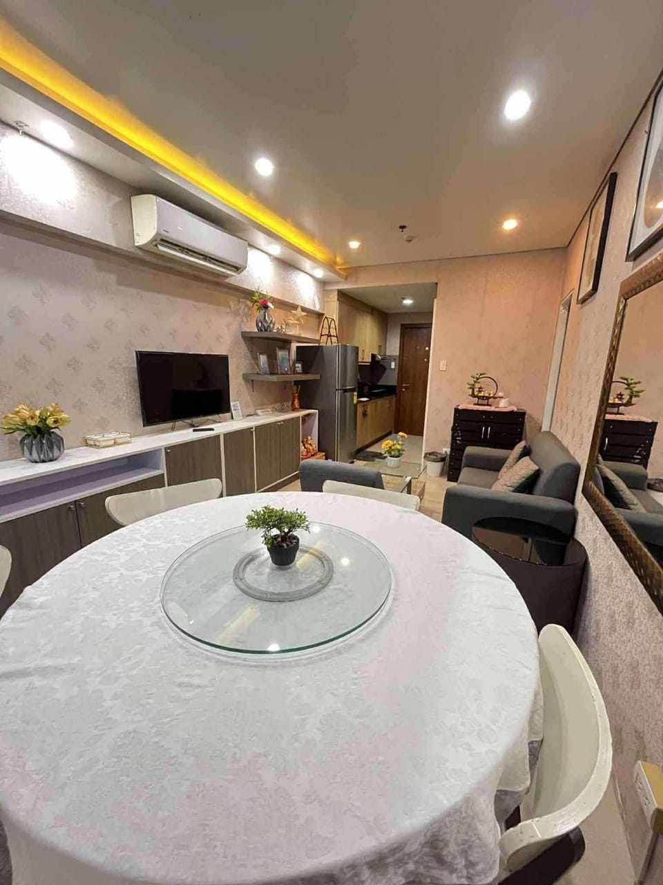 Shell Residences Moa Pasay  Hotel in Pasay