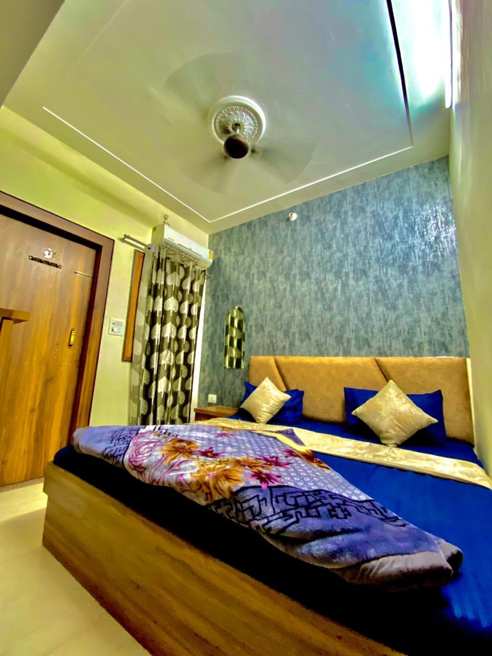 R.P Residency  Hotel in Uttar Pradesh