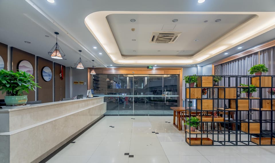 Fairyland Hotel - Hangzhou South Railway Station West Plaza Hotel in Hangzhou