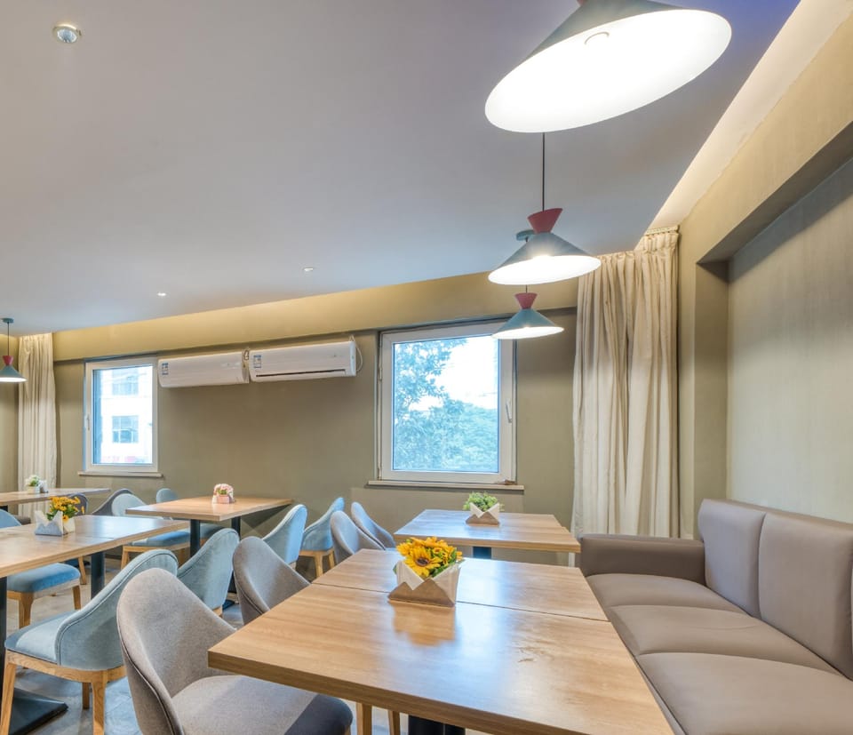 Ease Hotel - Yangzhou Grand Canal Museum Wanda Plaza Branch Hotel in Jiangsu