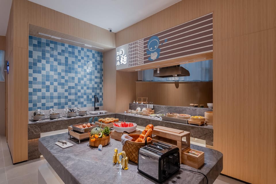 Home Inn Neo - West Lake Wulinmen Subway Station Hotel in Hangzhou
