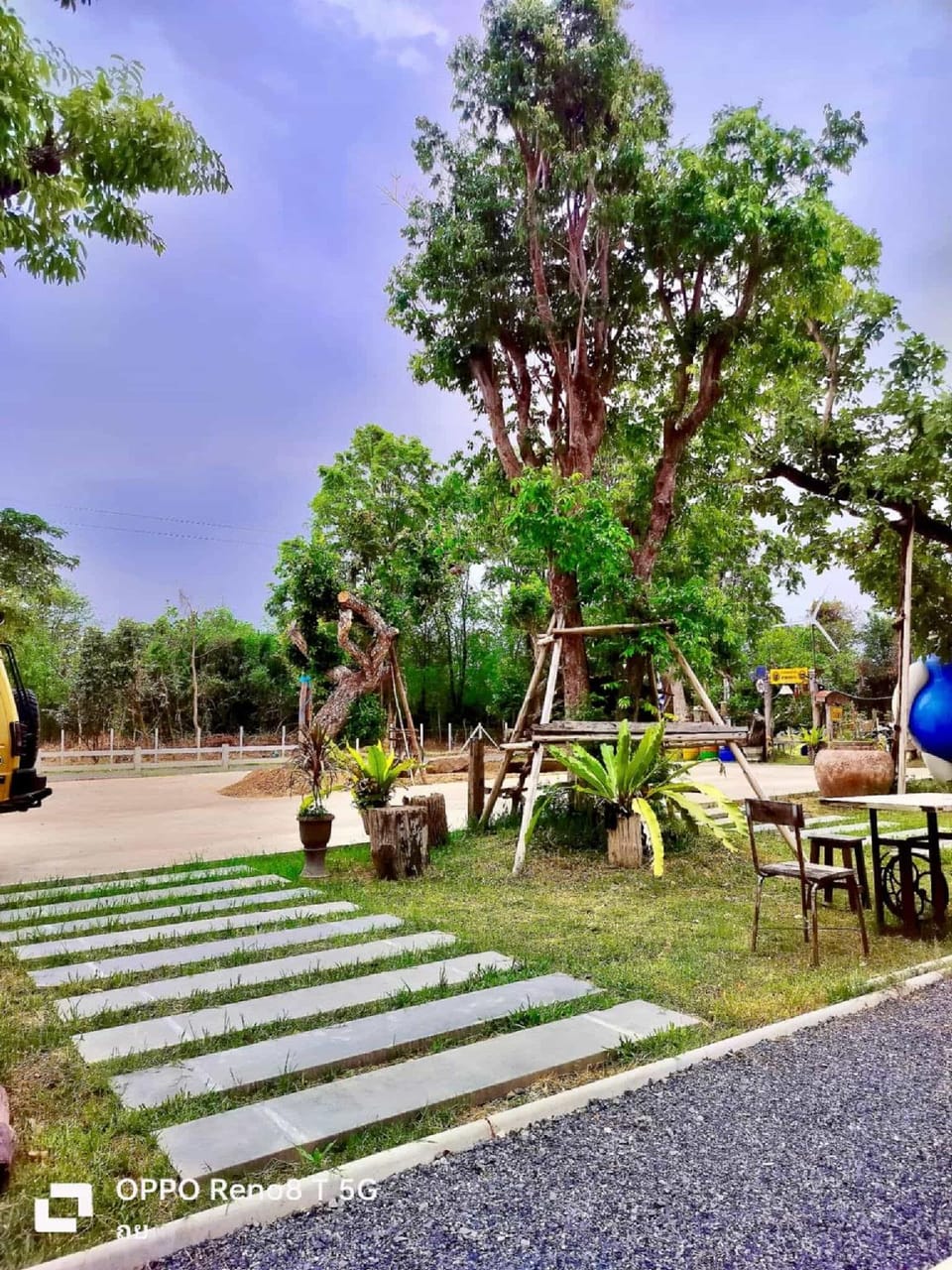 At Home Rai Phor Dee Hotel in Laos