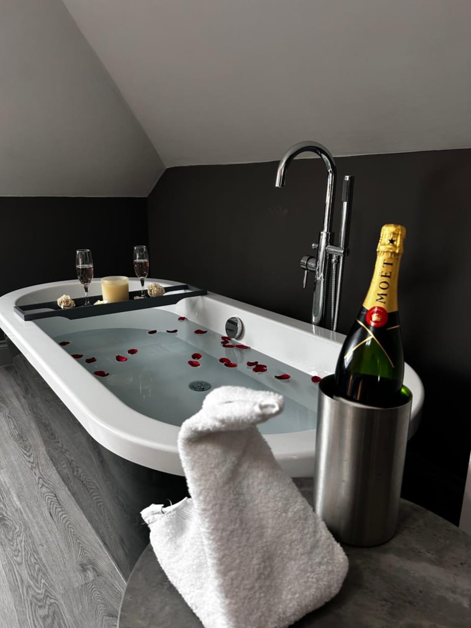 Amorist Hotel Hotel in Dunfermline