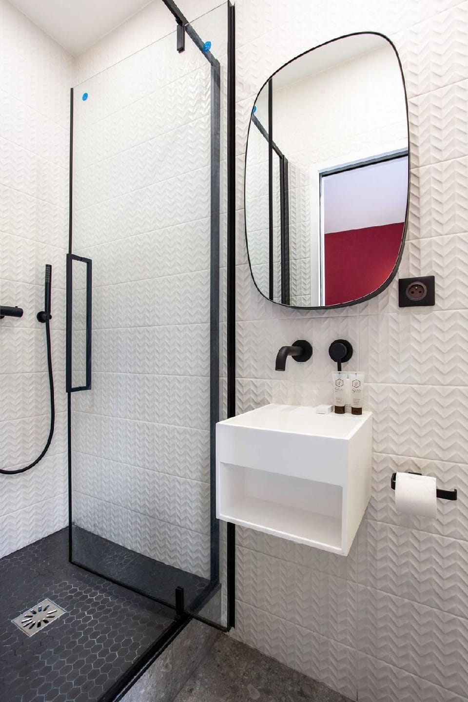 Cosy Bedroom - Tour Eiffel / Champs de Mars Apartment hotel in Paris