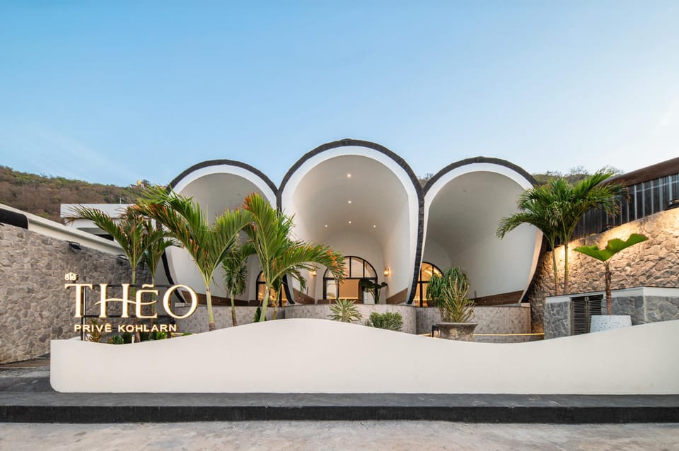 Theo Prive Kohlarn Resort in Chon Buri Changwat
