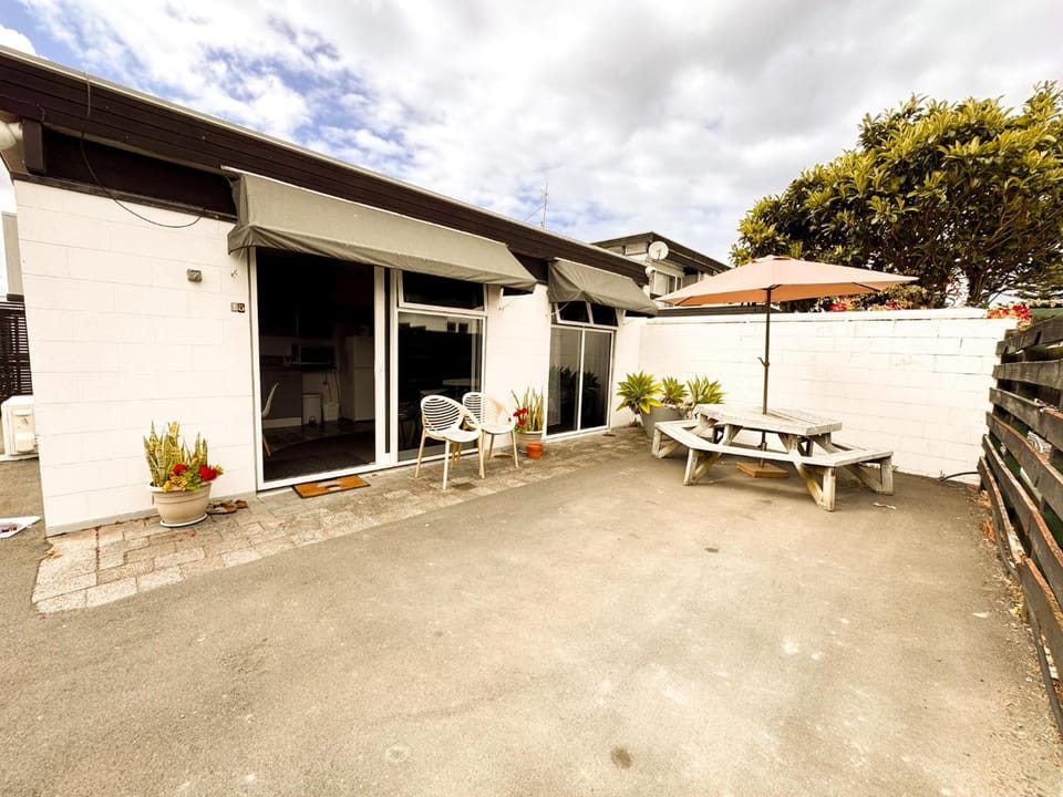 Waikanae Beach Motel Motel in Gisborne