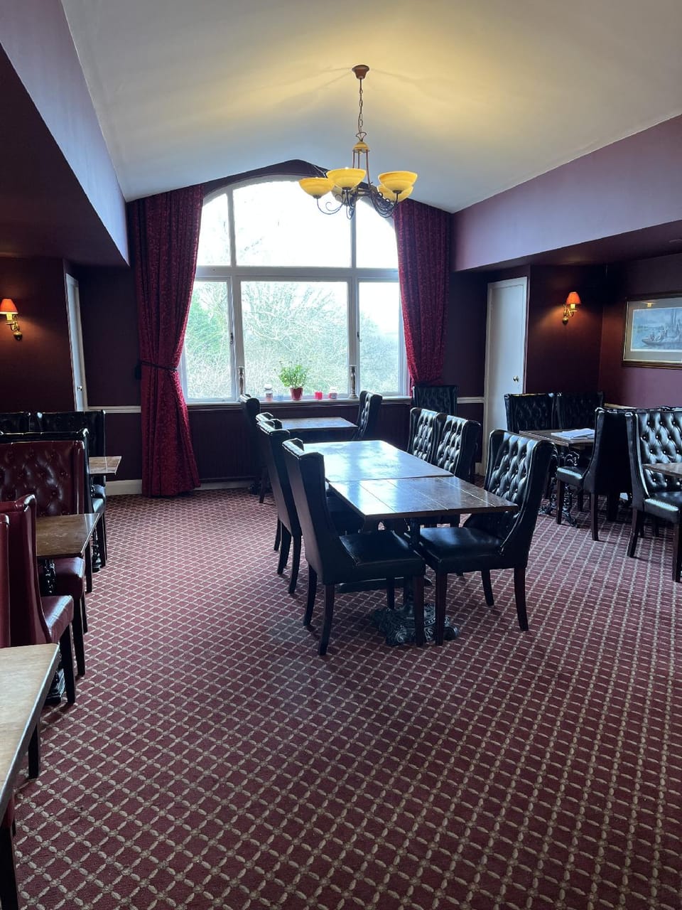 The Punchbowl Inn Inn in Horsham District