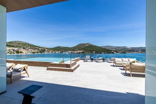 Marinus Beach Hotel Hotel in Šibenik-Knin County, Croatia