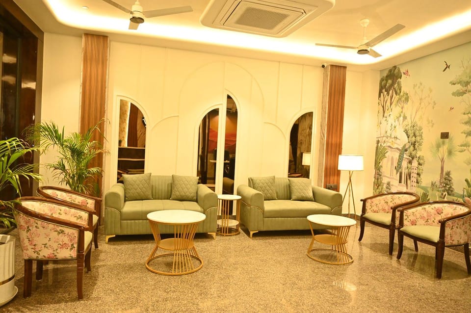Veera The Hotel and Lounge Hotel in Jaipur