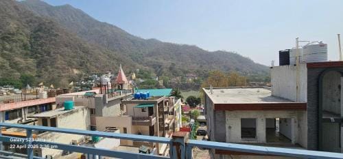 Hotel Dev Hotel in Rishikesh