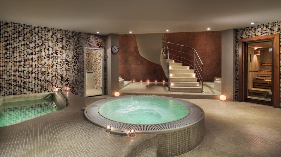 1881 Tenerife Madrigueras Golf Hotel Hotel in Playa de las Americas