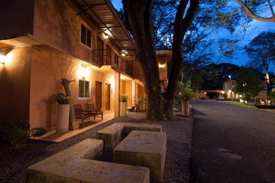 Tonpho Resort Banpong Hotel in Thailand