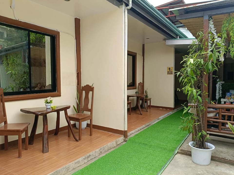 Little Haven at Lio Inn in El Nido