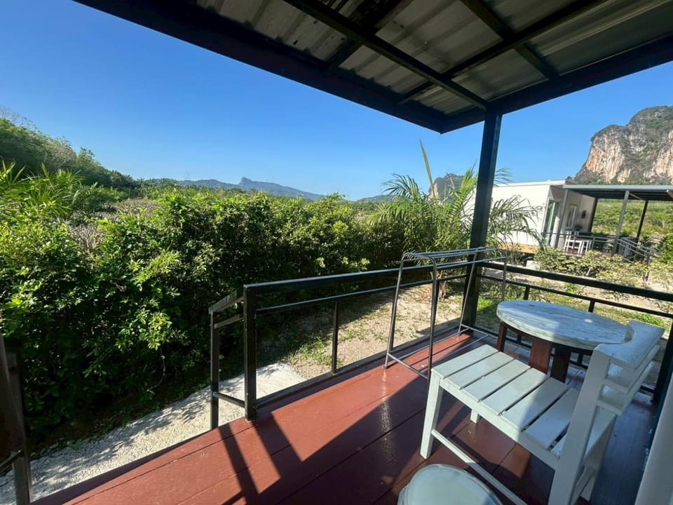 Nordic mountain view Lodge in Krabi Changwat