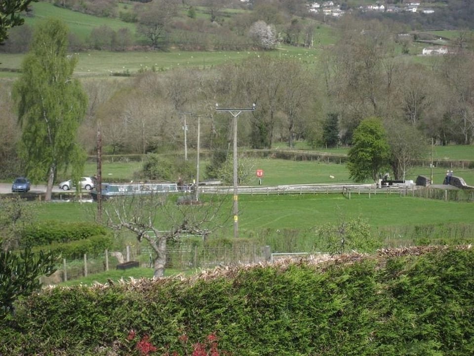 Cae Y Rhedyn Annexe Hotel in Wales