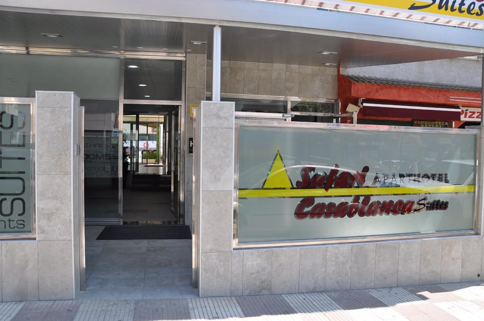 Aparthotel Safari Apartment hotel in Calella