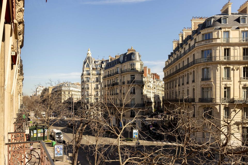 Luxury A/C Apt - 10P/4BDR - Arc de Triomphe Hotel in Paris