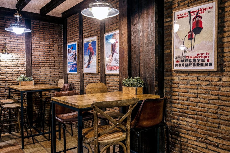 Bar/lounge