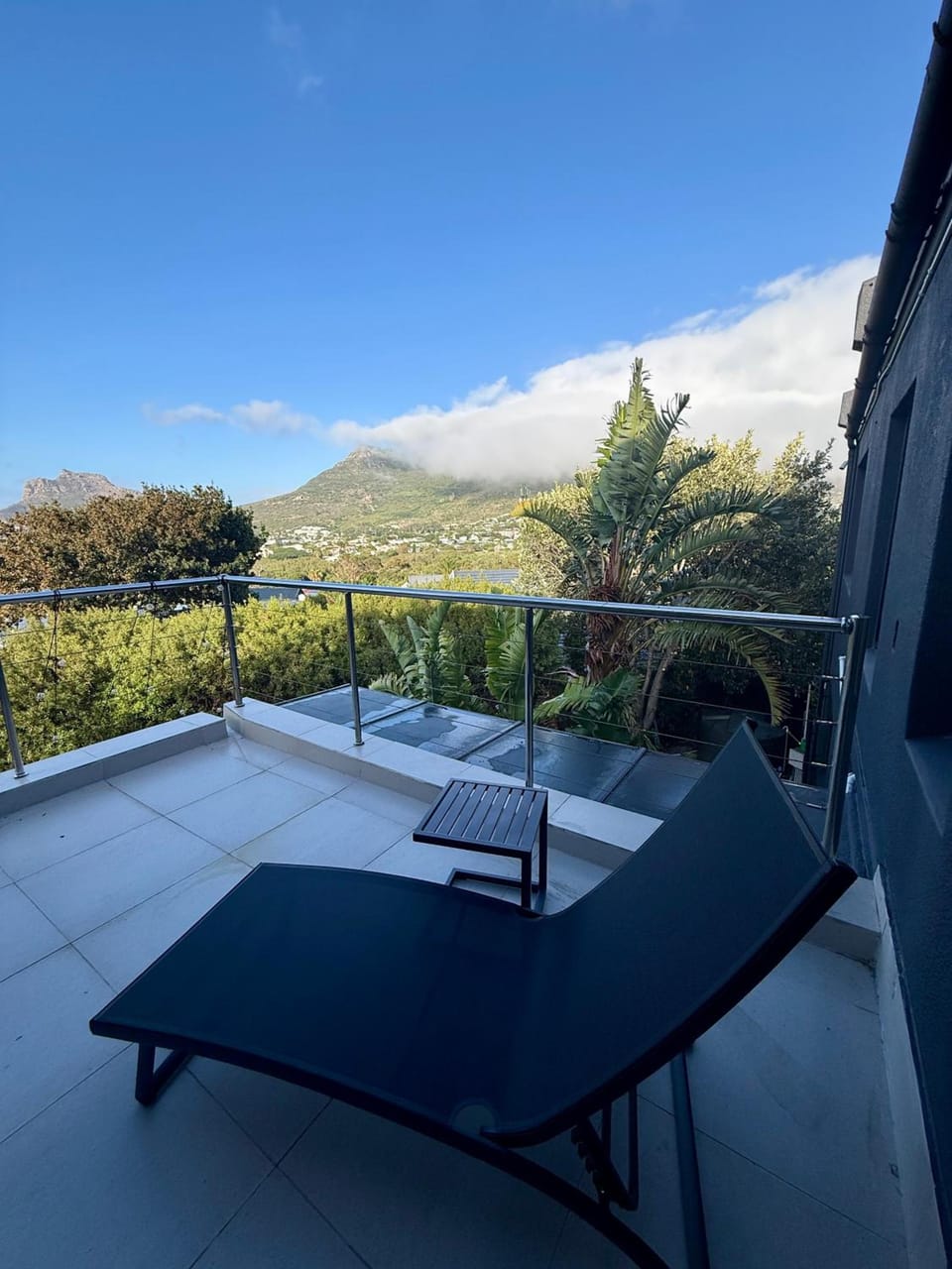 Wood Road Coastal Guest rooms Lodge in Cape Town