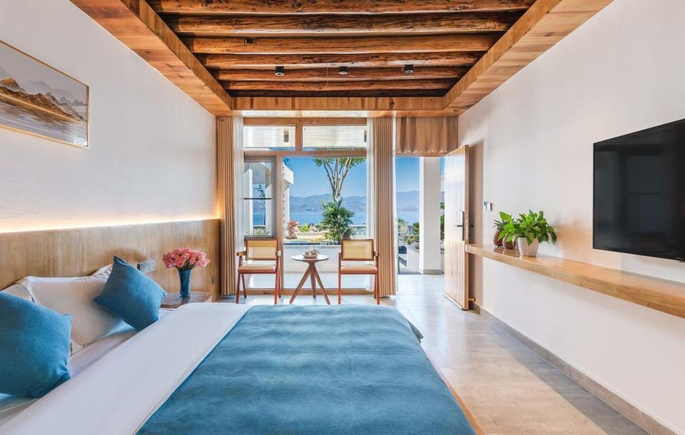 Dali Mantinghai Homestay Hotel in China