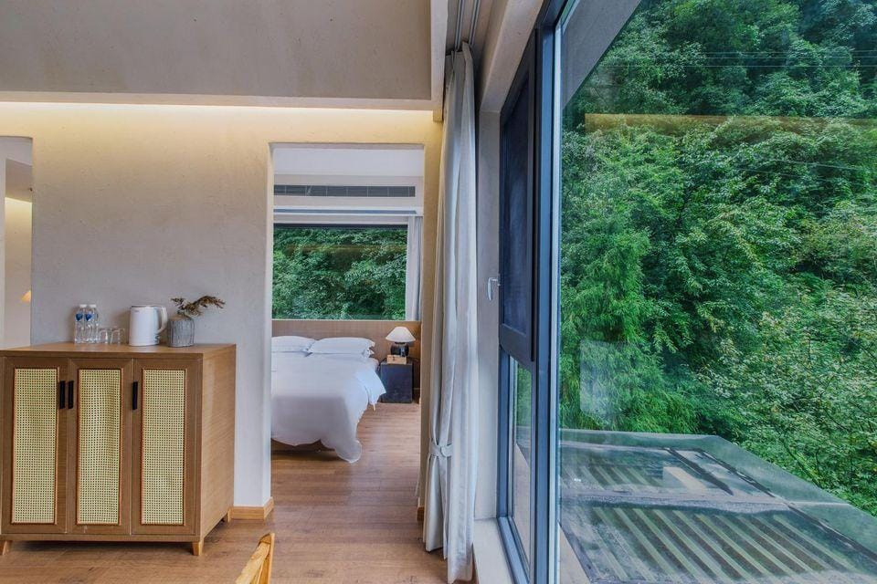 Bifengxia Brookside Yard Guesthouse Hotel in Sichuan