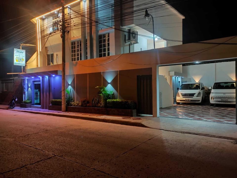 Hostal Las Orquideas 2 Hotel in Manta