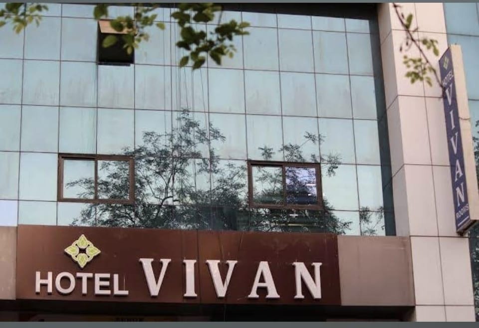 HOTEL  VIVAN Gandhinagar PDPU Hotel in Gujarat