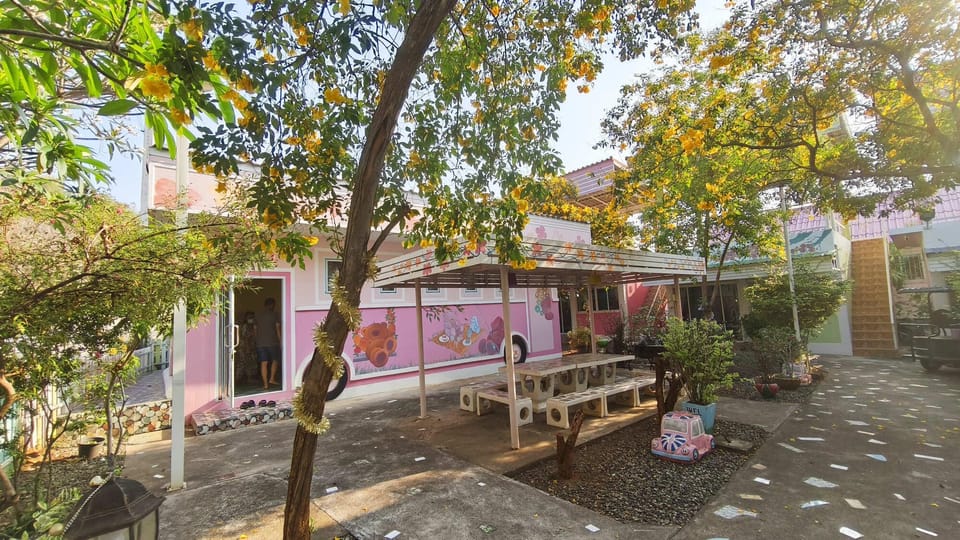 Koniix Maiyok Resort Ko Sichang Resort in Chon Buri Changwat