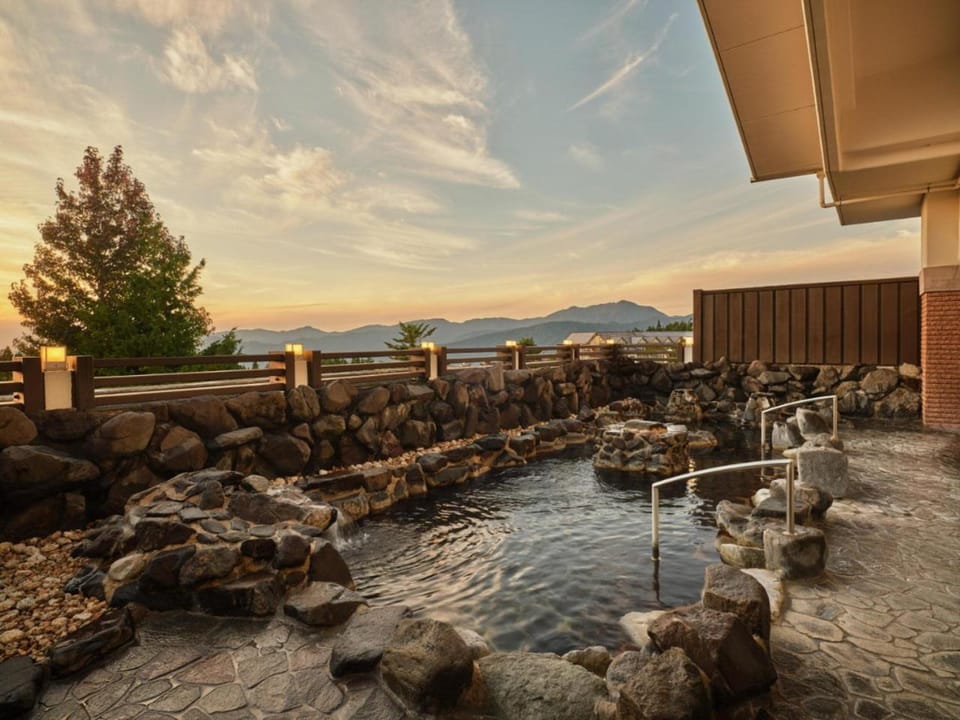Open air bath