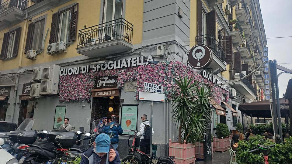 GSR garibaldi station rooms Bed and Breakfast in Naples