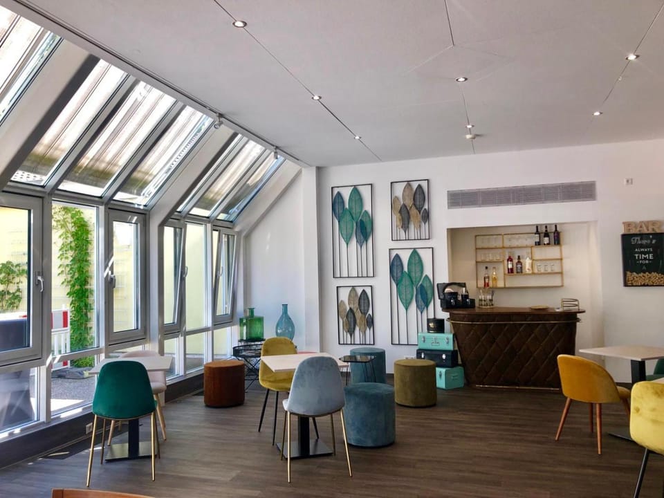 Bar/lounge