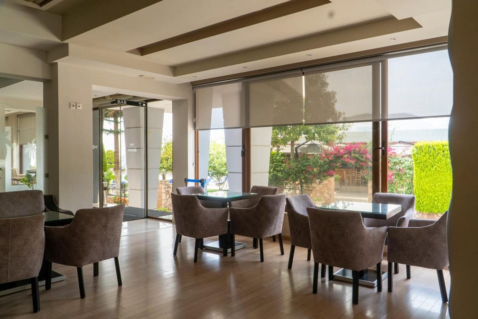 Bar/lounge