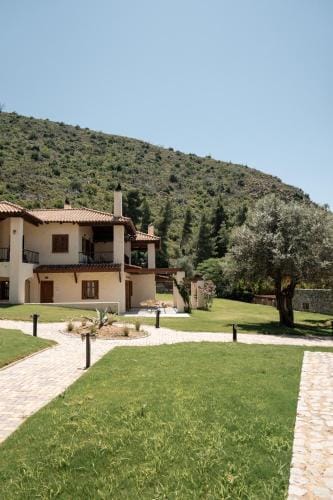 Kaminos Wellness Resort Hotel in Euboea