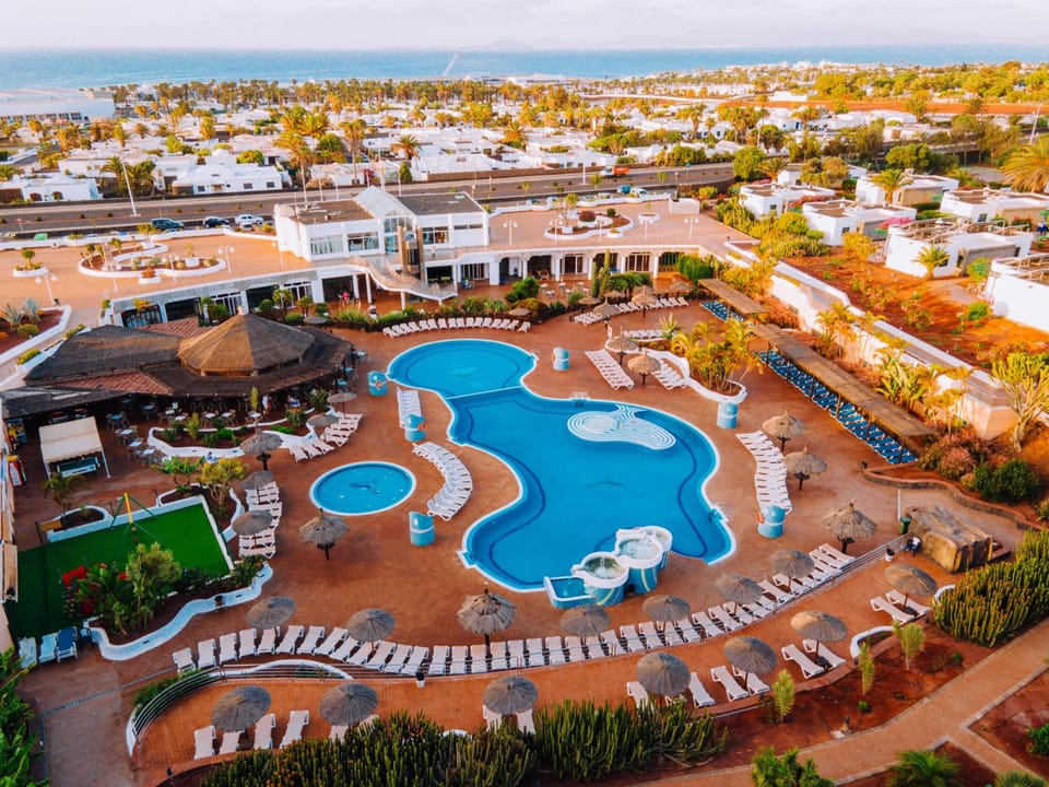 HL Club Playa Blanca Hotel in Playa Blanca