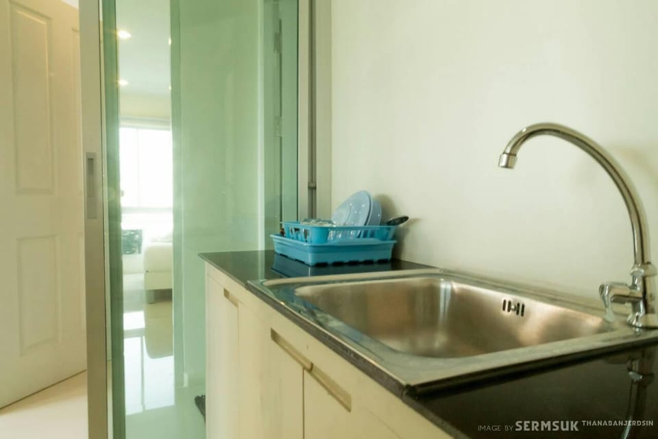 The Right Place Residence Hotel in Bangkok