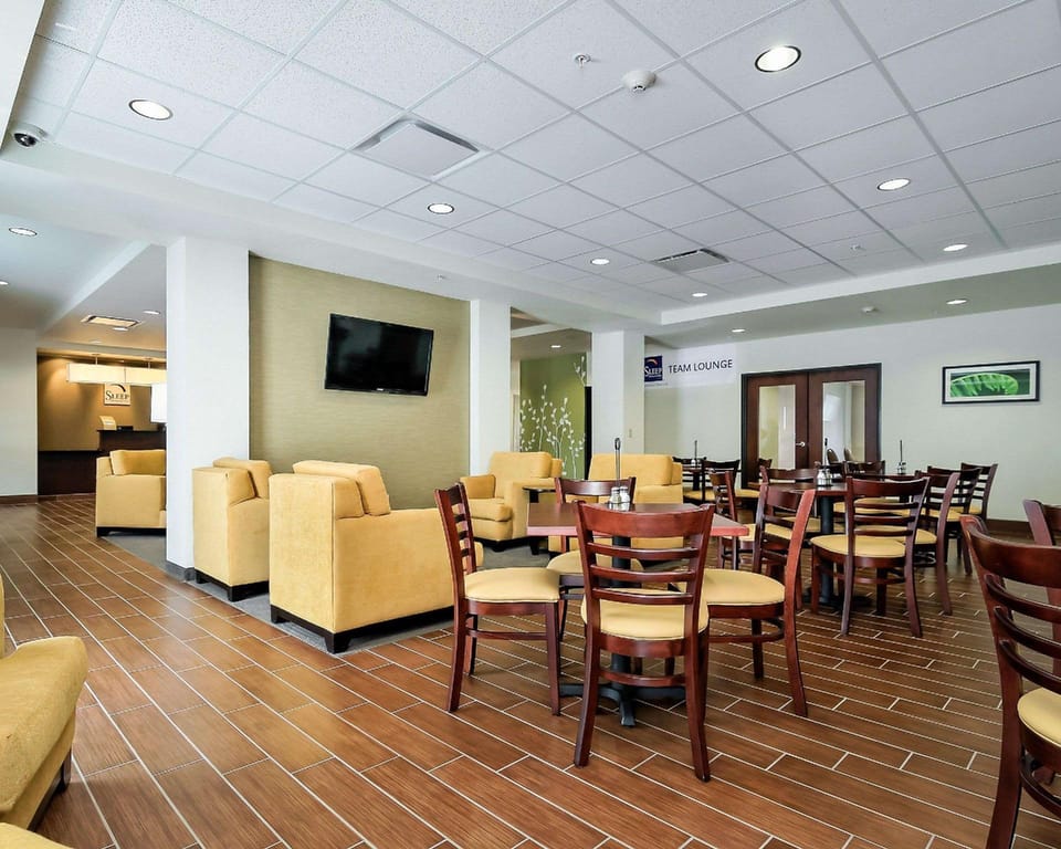 Sleep Inn & Suites Fort Scott Hotel in Ozark Mountains