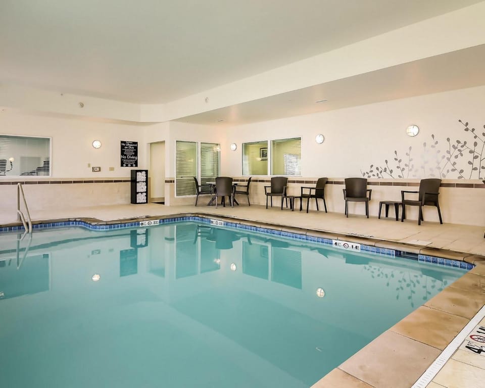 Sleep Inn & Suites Fort Scott Hotel in Ozark Mountains