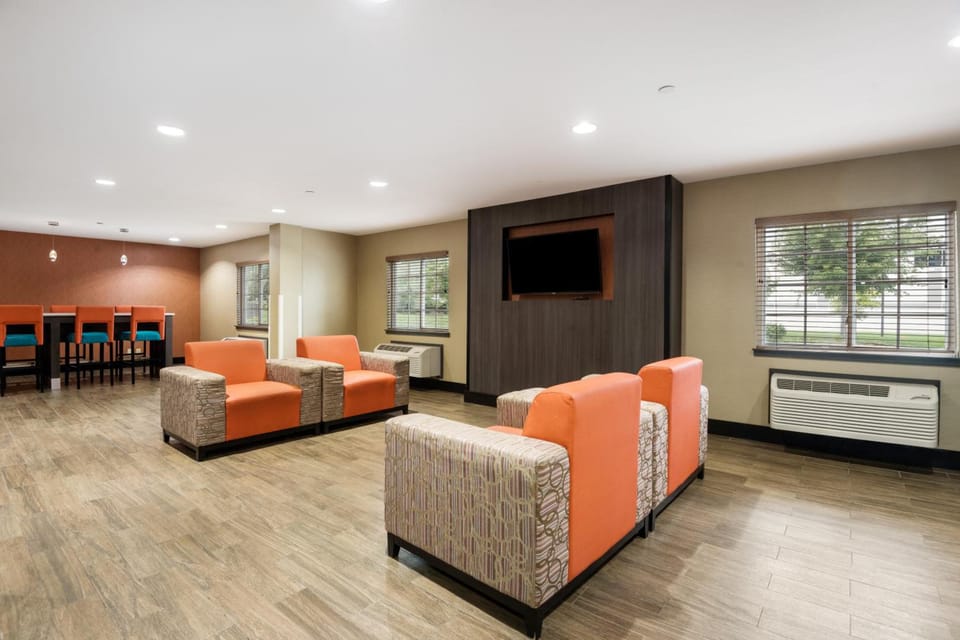 Studio 6  Lenexa, KS - Overland Park Hotel in Lenexa
