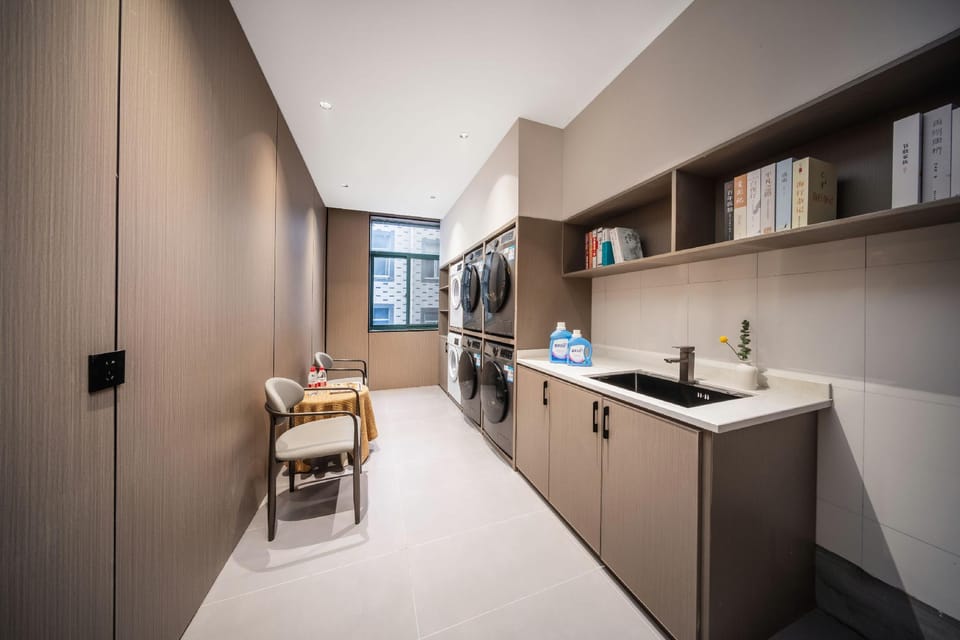 Hengnuo Fashion Hotel (Hengdian Dream Valley Branch) Hotel in Zhejiang