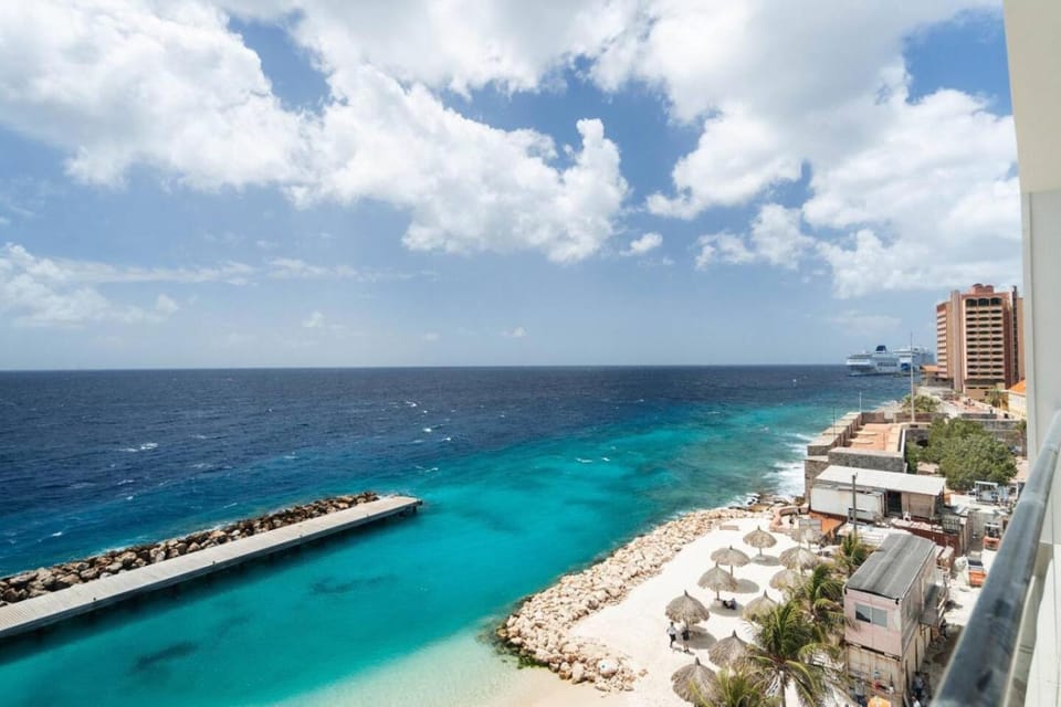 Bocobay Majestic Apartments Apartment hotel in Willemstad