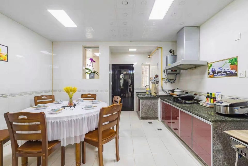 Qingyue Homestay Hotel in Chengdu