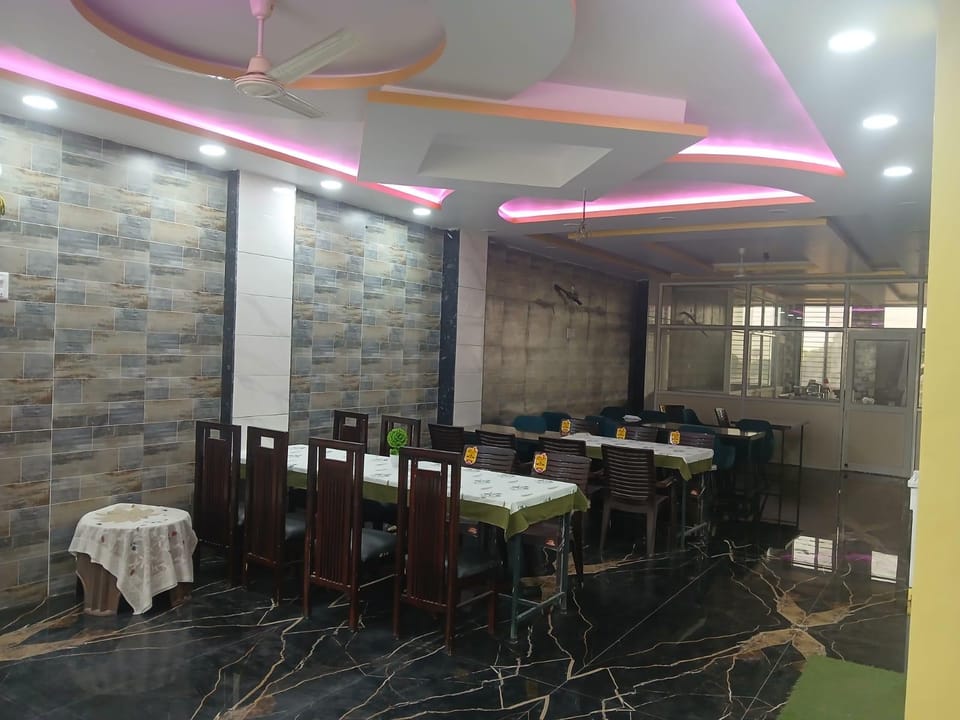 Hotel Mountain View, Jaipur Hotel in Jaipur