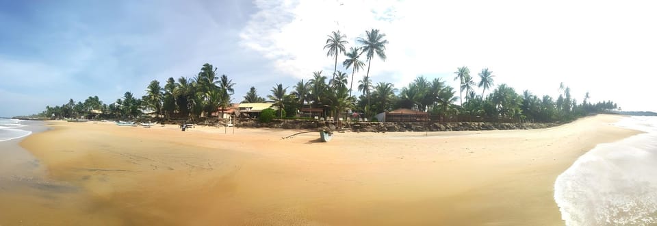 Ocean Breez Villa Resort in Southern Province