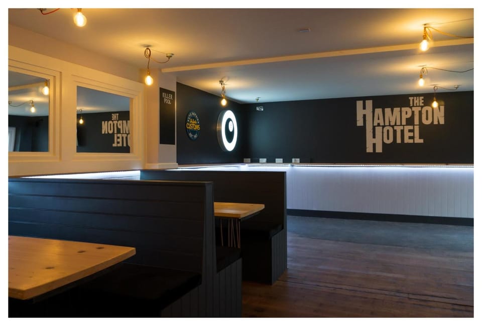 Bar/lounge