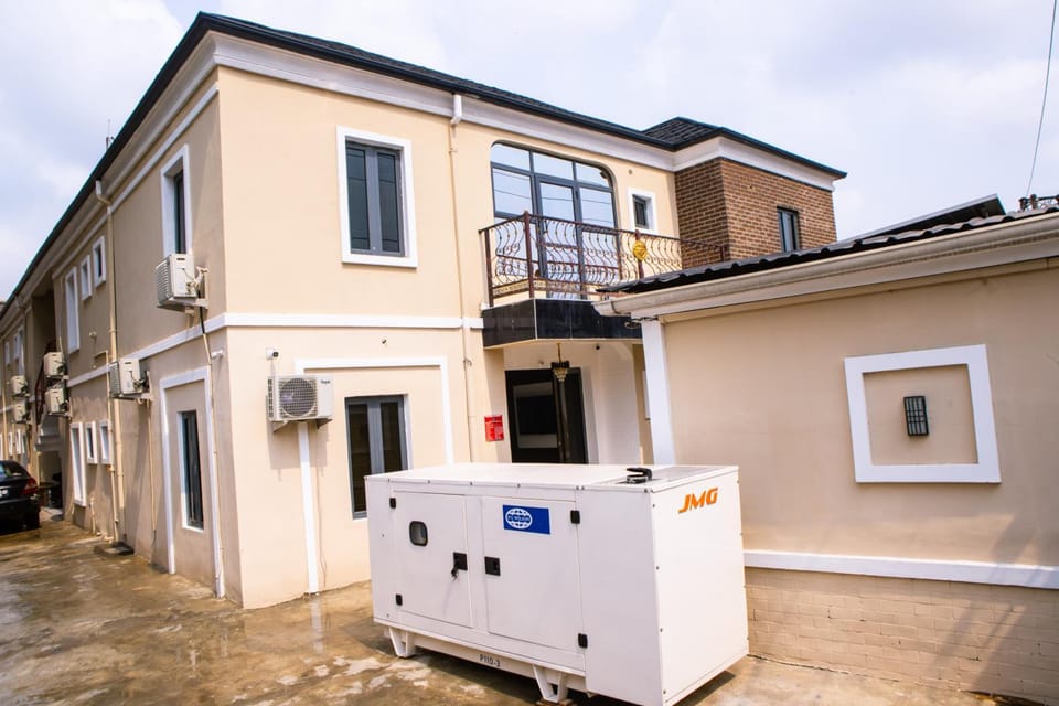 VHS Vinchee Suites II Hotel in Lagos