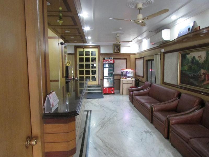 Sremon Inn Inn in Kolkata