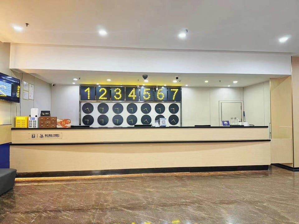 7 Days Inn Guangzhou Shijing Jinbi New City Hotel in Guangzhou