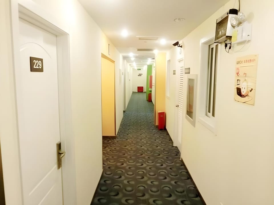 7 Days Inn Qingdao International Exhibition Center Zhuzhou Road Hotel in Qingdao