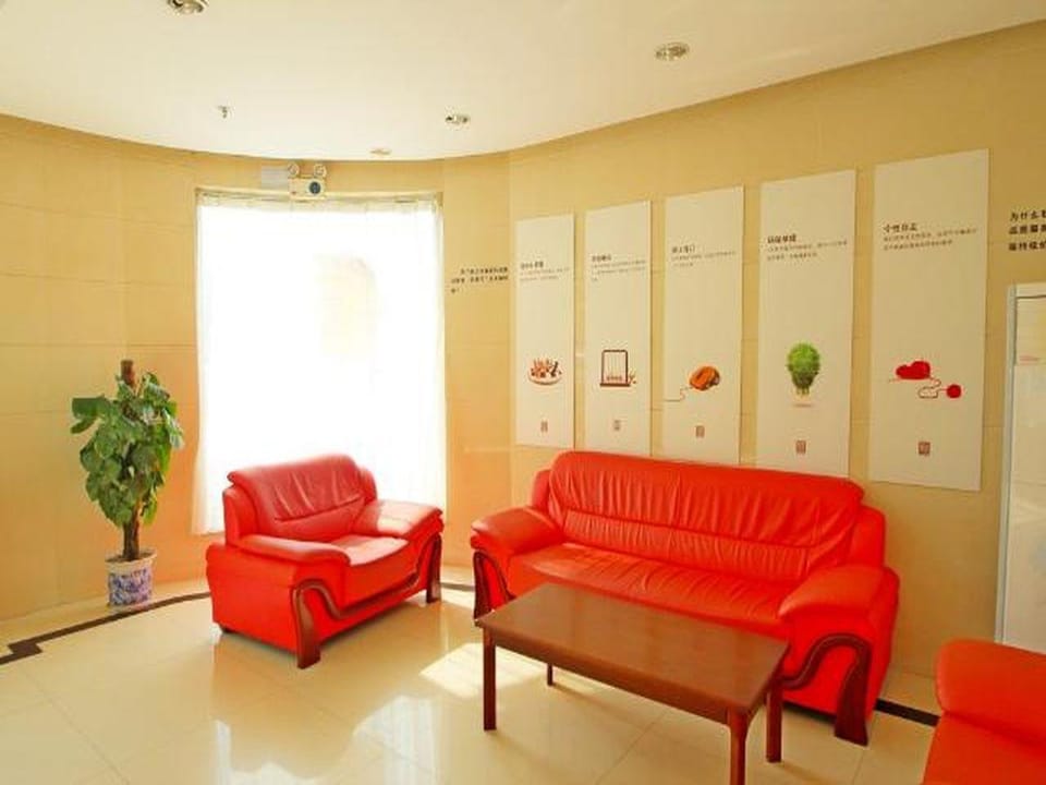 7 Days Inn Shanghai Lujiazui Shimao Binjiang Garden Hotel in Shanghai